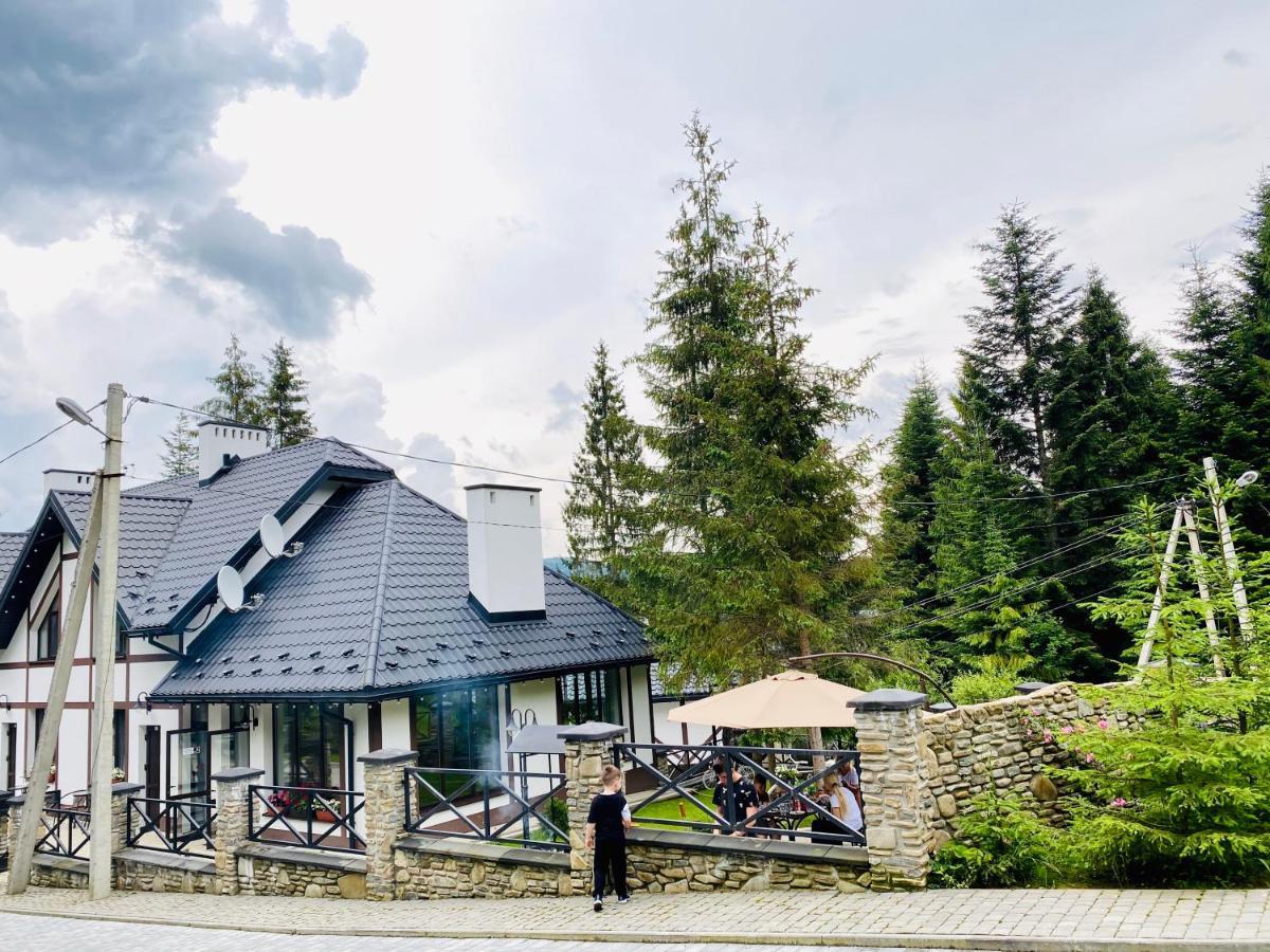 Aparthotel Феєрія Лісу Skhidnytsia Exterior foto