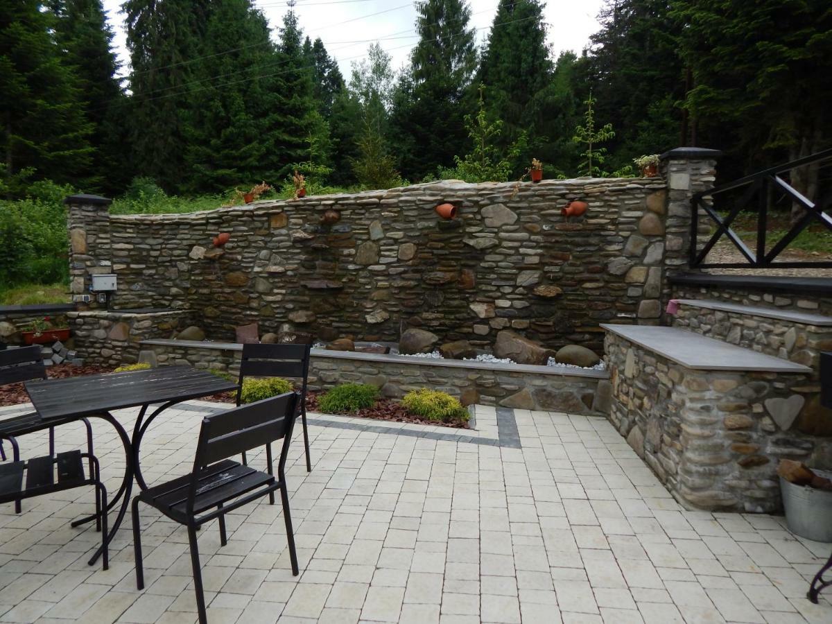 Aparthotel Феєрія Лісу Skhidnytsia Exterior foto